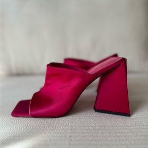 Block heel mules
